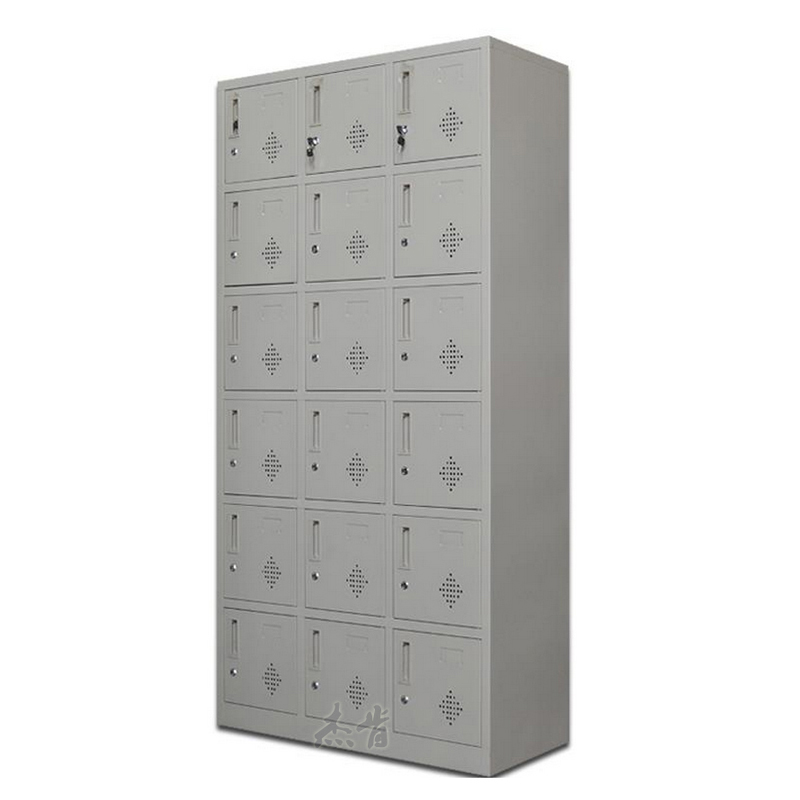 18 door locker